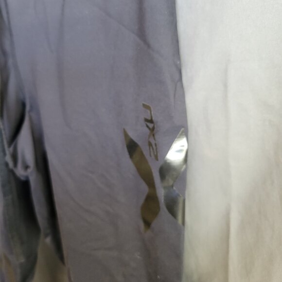 2XU Women's Compression Active Bottoms Size M - Picture 3 of 8